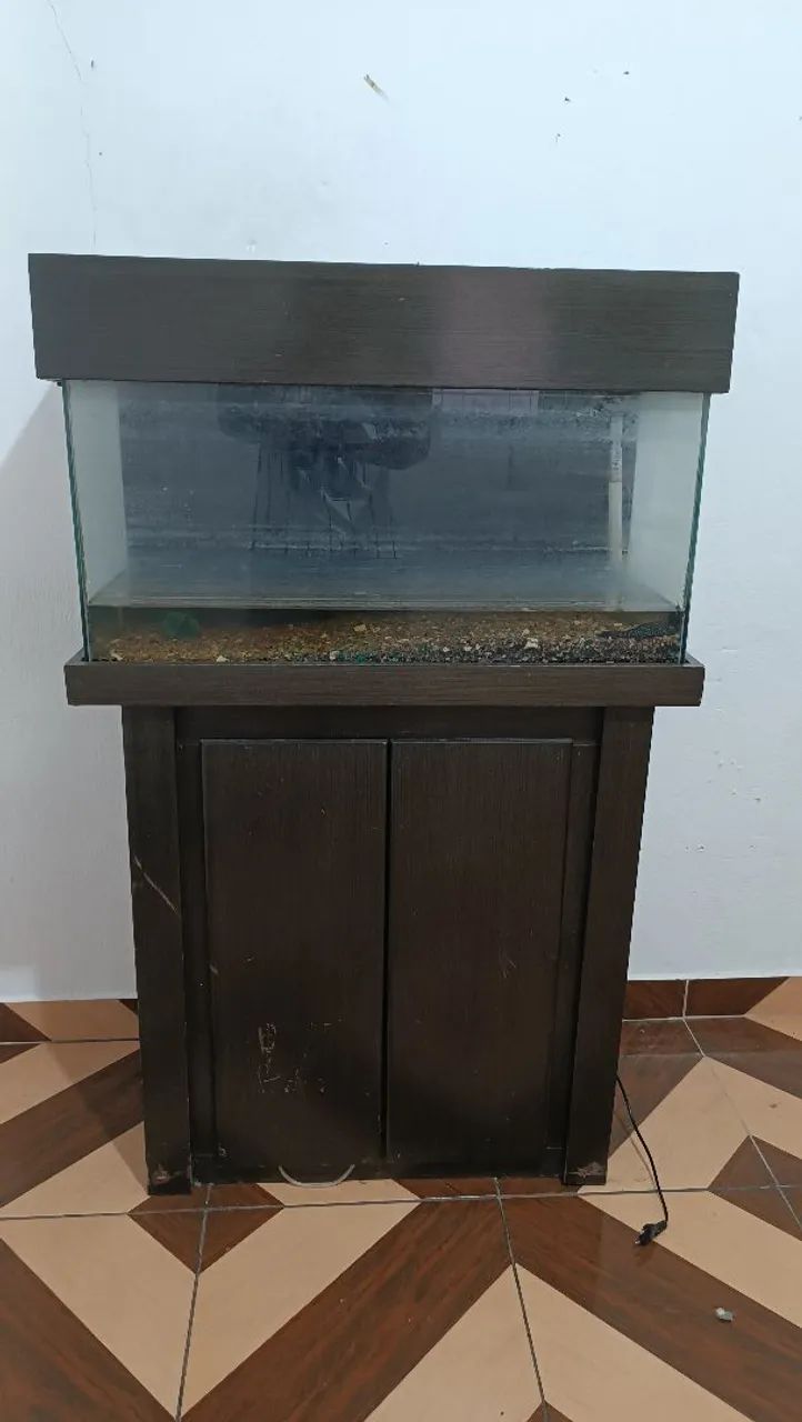 Aquário 100 litros com suporte 