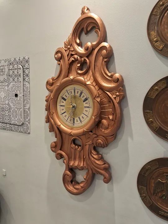 Relógio de Parede Decorativo em Madeira