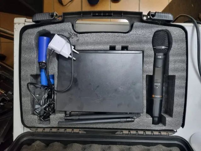 Microfone sem fio Kadoshi K-502M