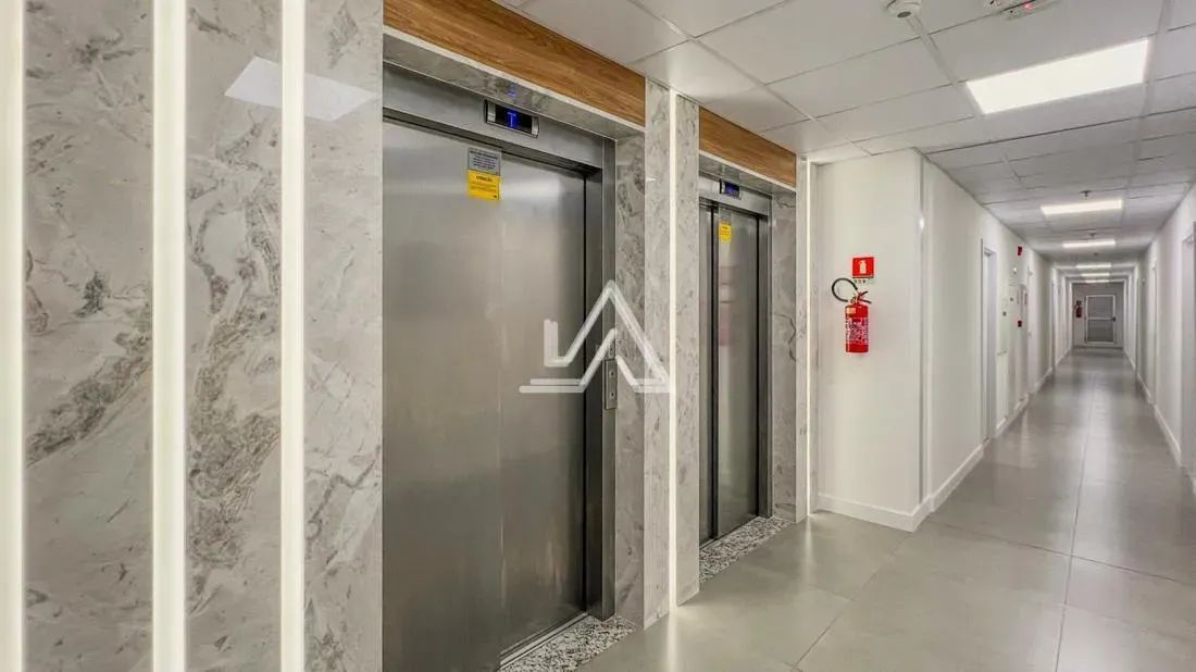 EDIFÍCIO PREMIUM CENTER - SALA COMERCIAL FRENTE RUA - ANDAR ALTO - A VENDA - ED.PREMIUM CE - Foto 3