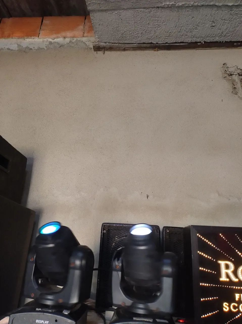 2 Luzes de palco LED