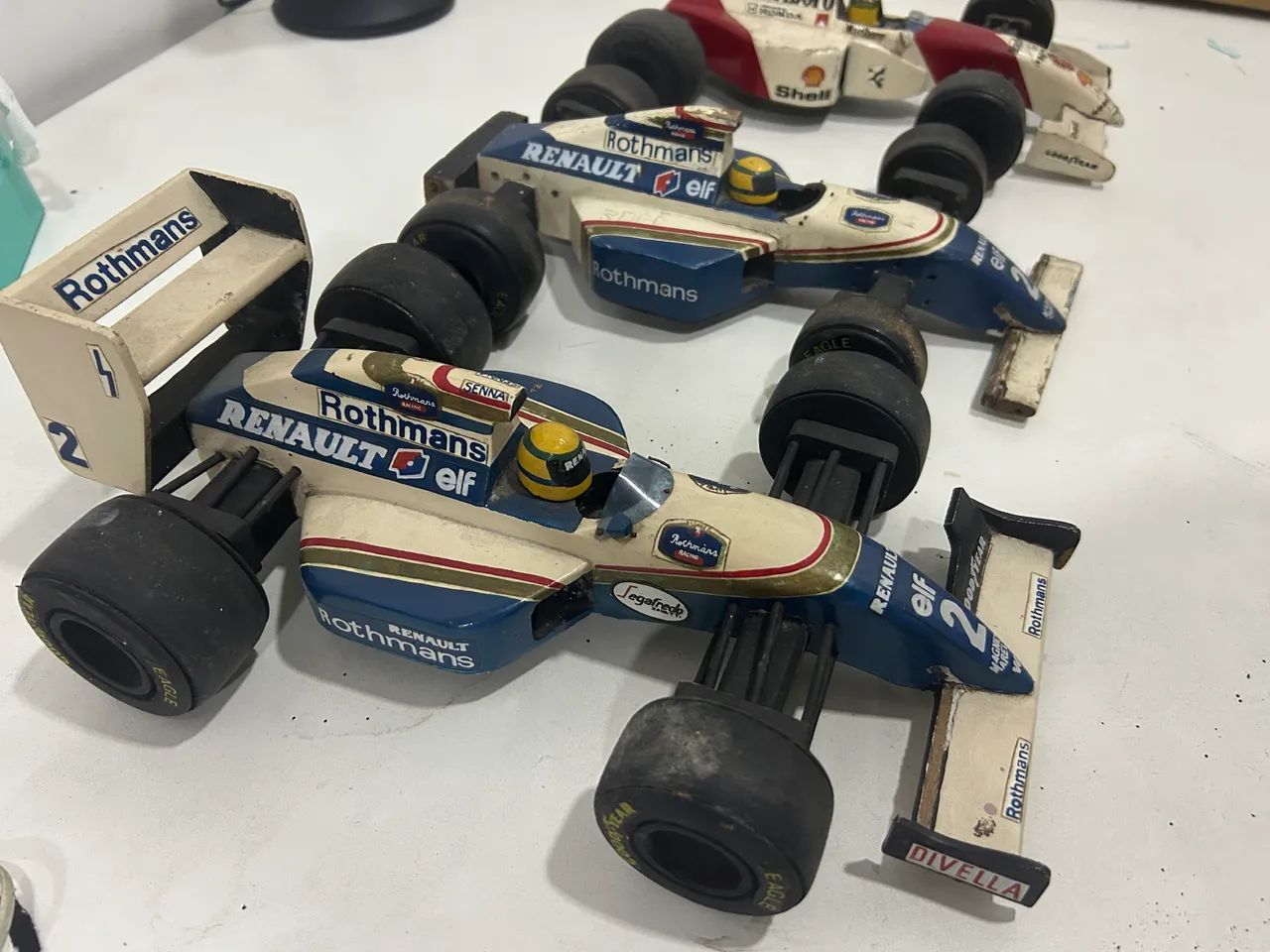 Coleção carros do Ayrton Senna em madeira de época 3 carros 