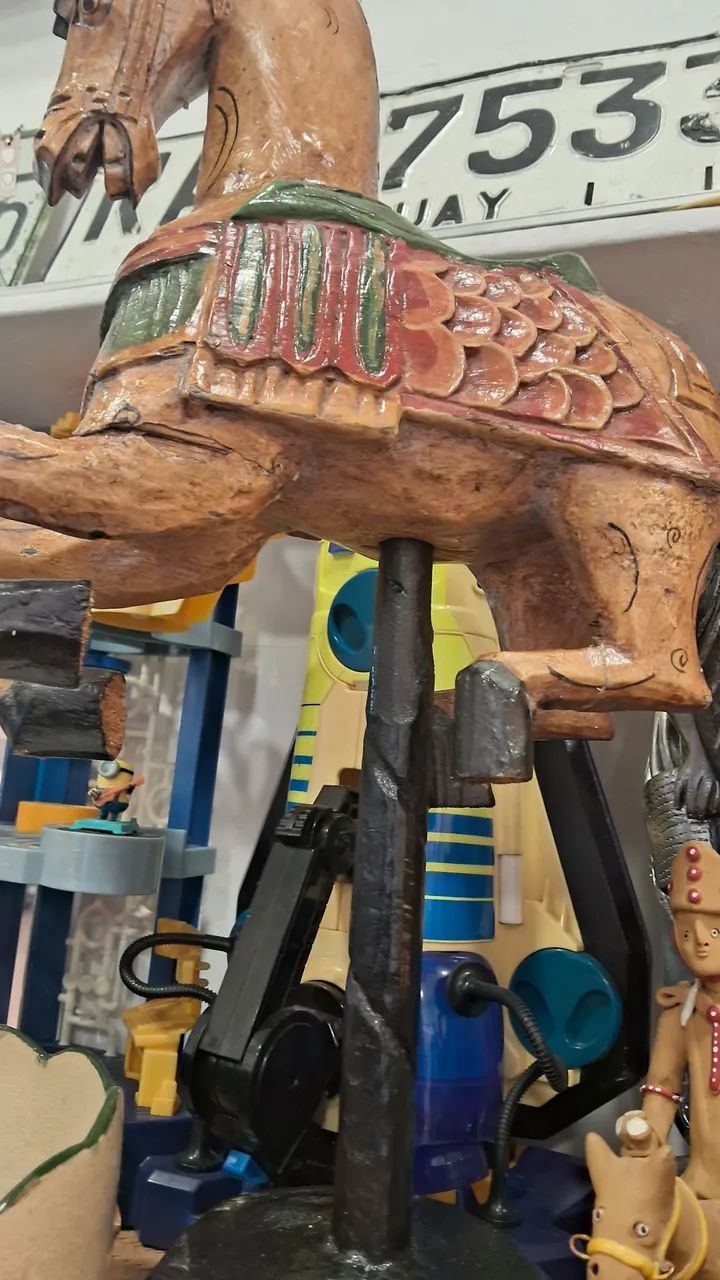 Antigo Cavalo indiano em madeira entalhada ler descrição  - Foto 3