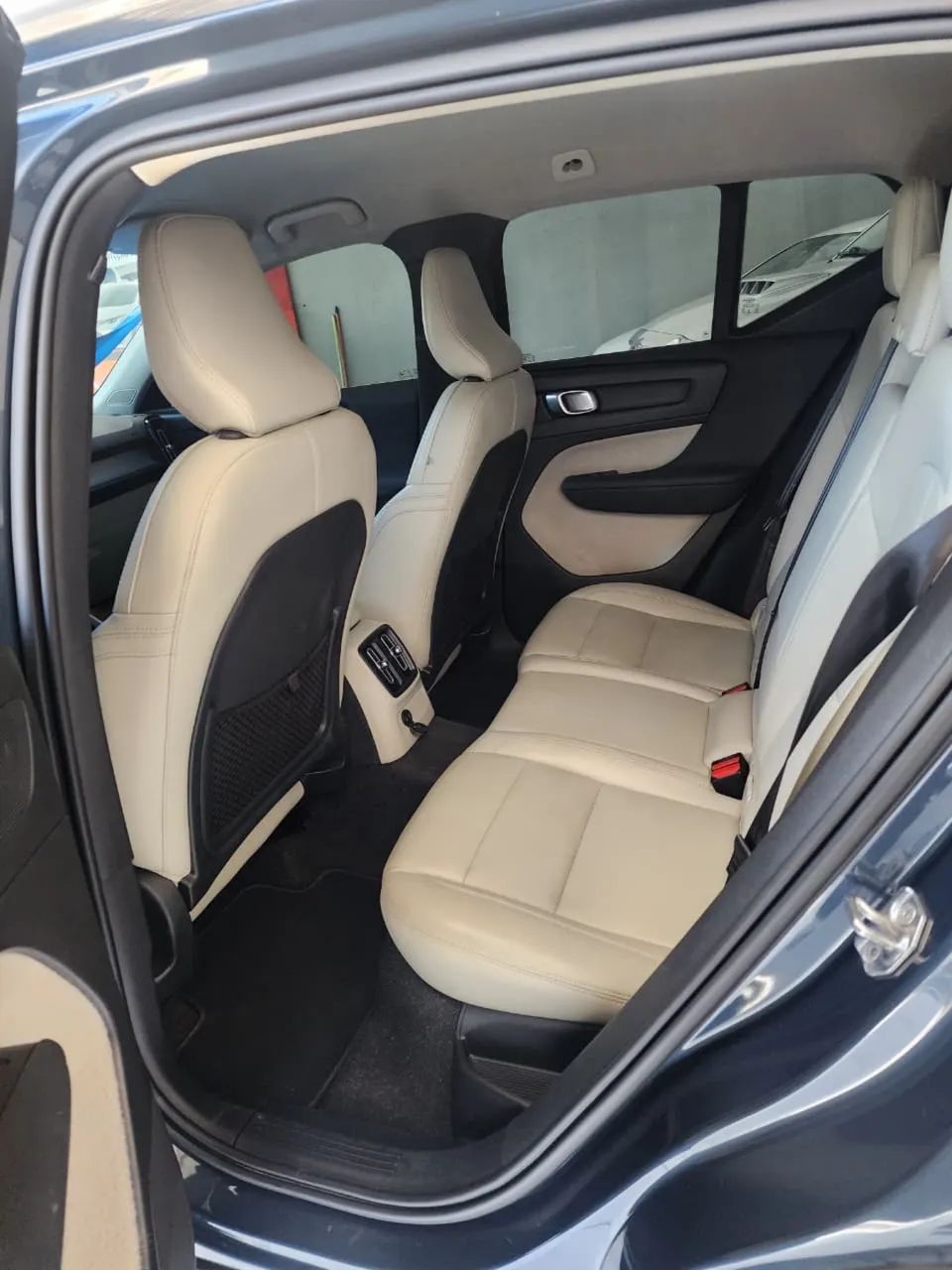 Volvo xc40 momento 2021 híbrida  - Foto 4