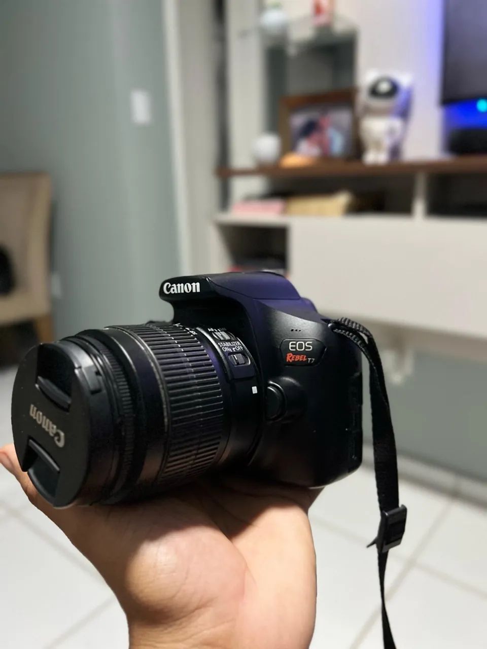 Câmera Canon EOS Rebel T7