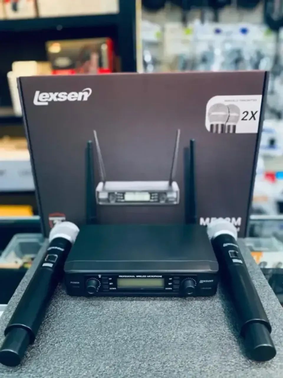 MICROFONE DINÂMICO SEM FIO DUPLO LEXSEN LM502M CARDIOIDE - Foto 3