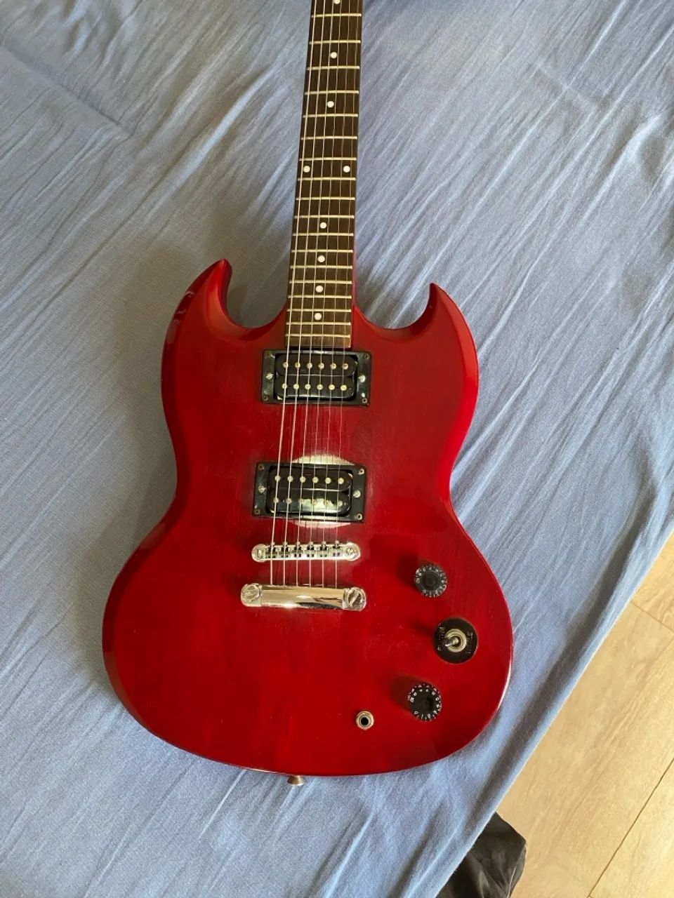 Guitarra Epiphone SG special model e acessorios  - Foto 2
