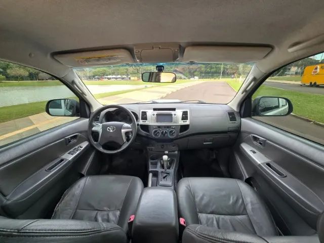Toyota Hilux CD SRV 4x4 Diesel - Prata  Repasse - Foto 4