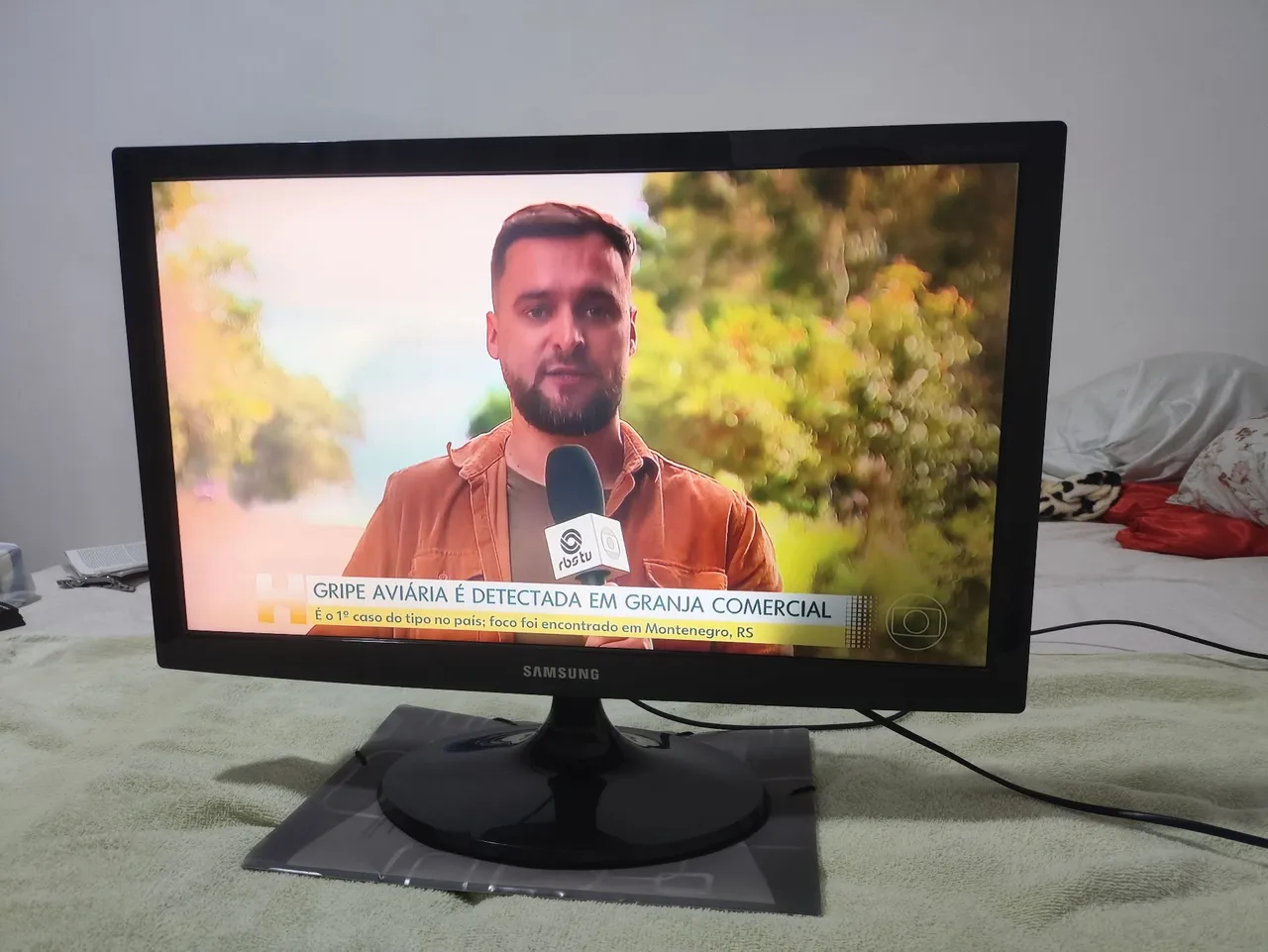 TV Monitor Samsung de 24 Modelo: T24B301LB Full HD