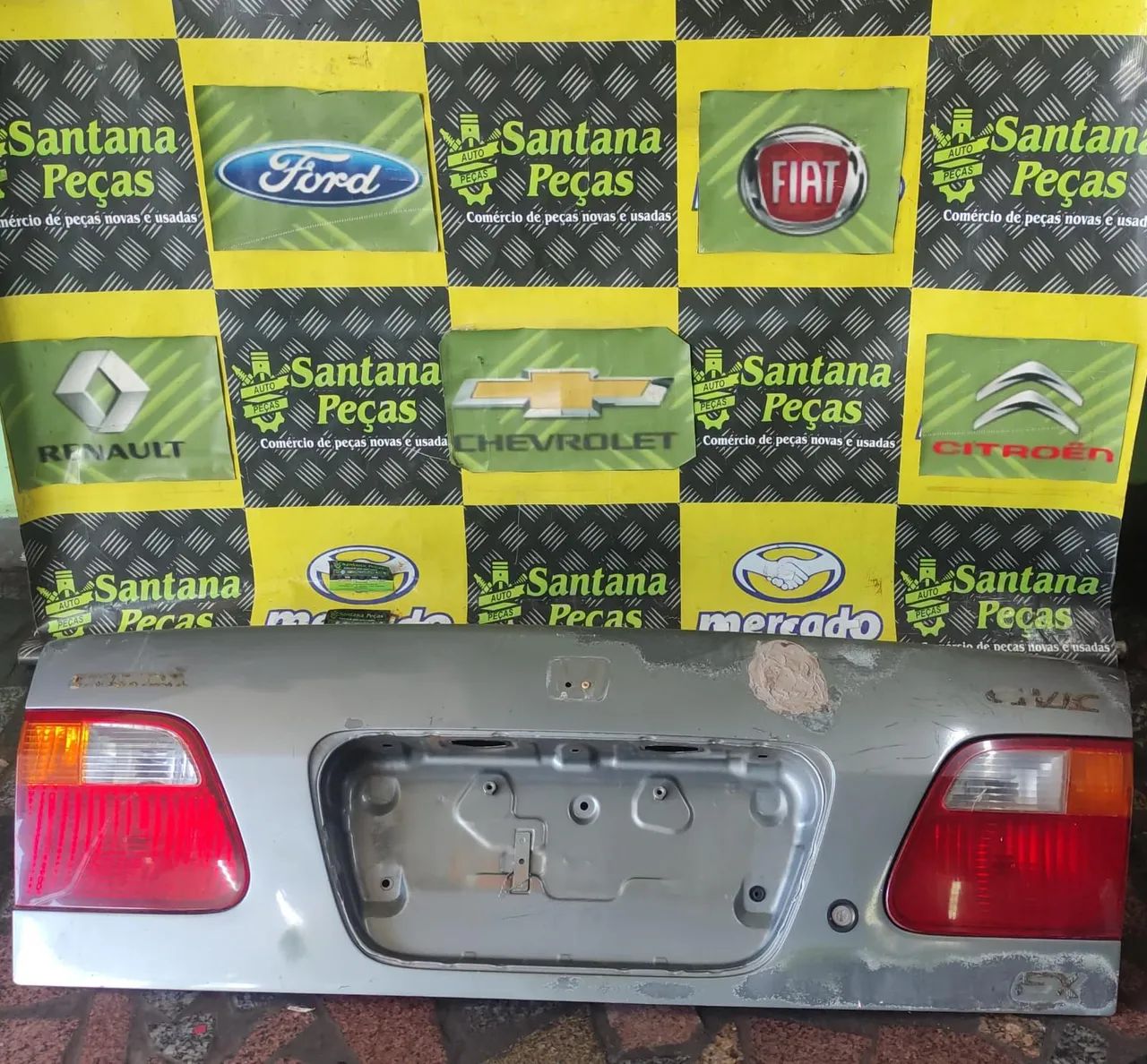 Tampa traseira Civic 