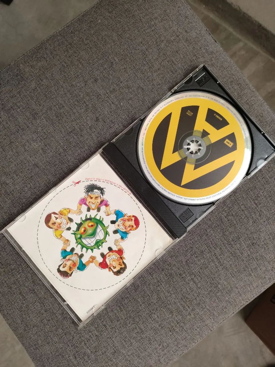 CD Original Mamonas Assassinas  - Foto 2