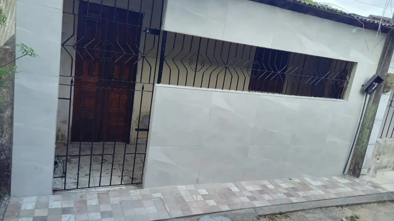 VENDO CASA AO LADO DO TERMINAL DO ROSANE COLLOR