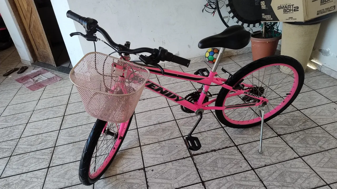 Bicicleta Infantil Rosa com Cesta