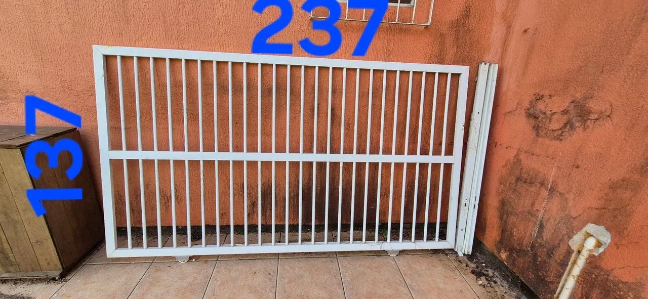 Portão em Alumínio - branco64385505447553120