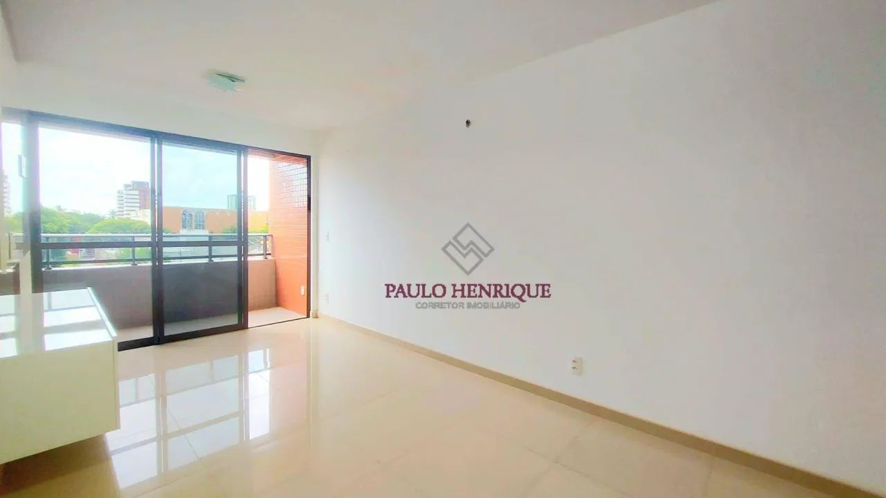 Apartamento com 3 dormitórios sendo 1 suíte no Bairro do Farol - 78m²