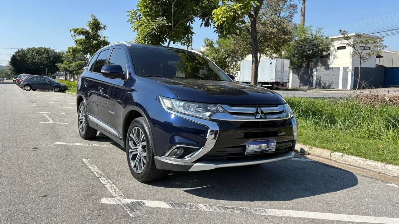 Mitsubish Outlander 