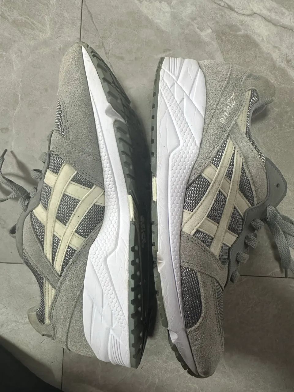 Tênis casual atlético masculino Asics Tiger gel-líquico pedra cinza bétula - Foto 5