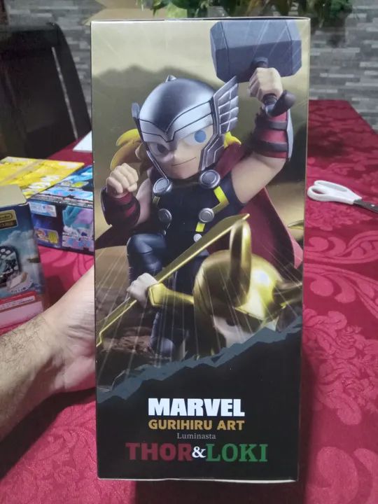 Estatuetas Do Thor e Loki Marvel comics luminasta original  - Foto 2