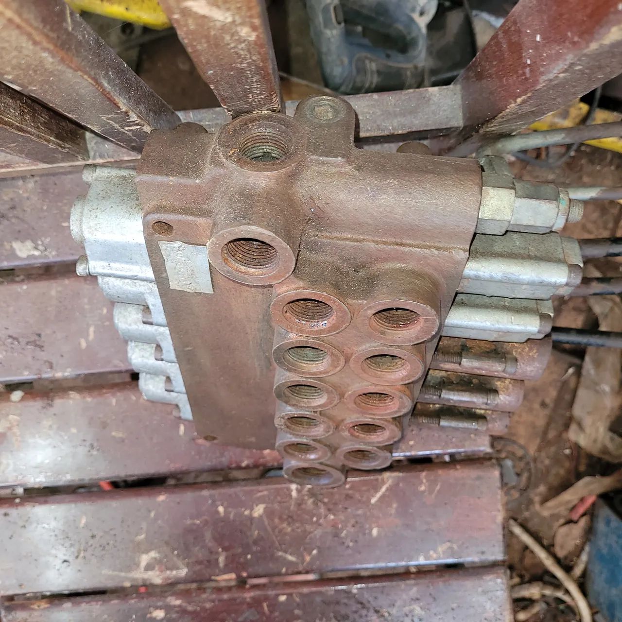 Comando  hidráulica 5 vias  80 Litros para munk  mumk ou máquina - Foto 2