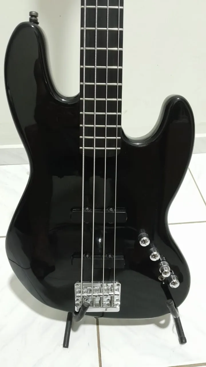 Baixo Squier jass bass Deluxe 4 cordas