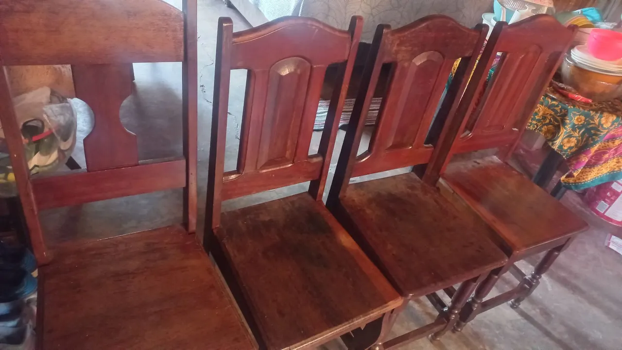 Cadeiras de mesa