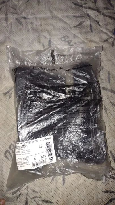 Botina de elástico lateral bico de pvc - Foto 2