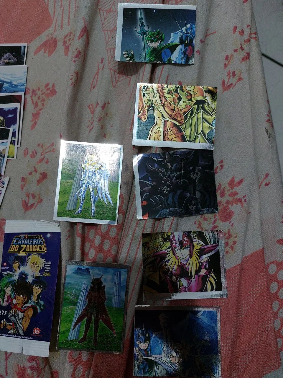Figurinhas Os Cavaleiros do Zodíaco (sagas) - Foto 2