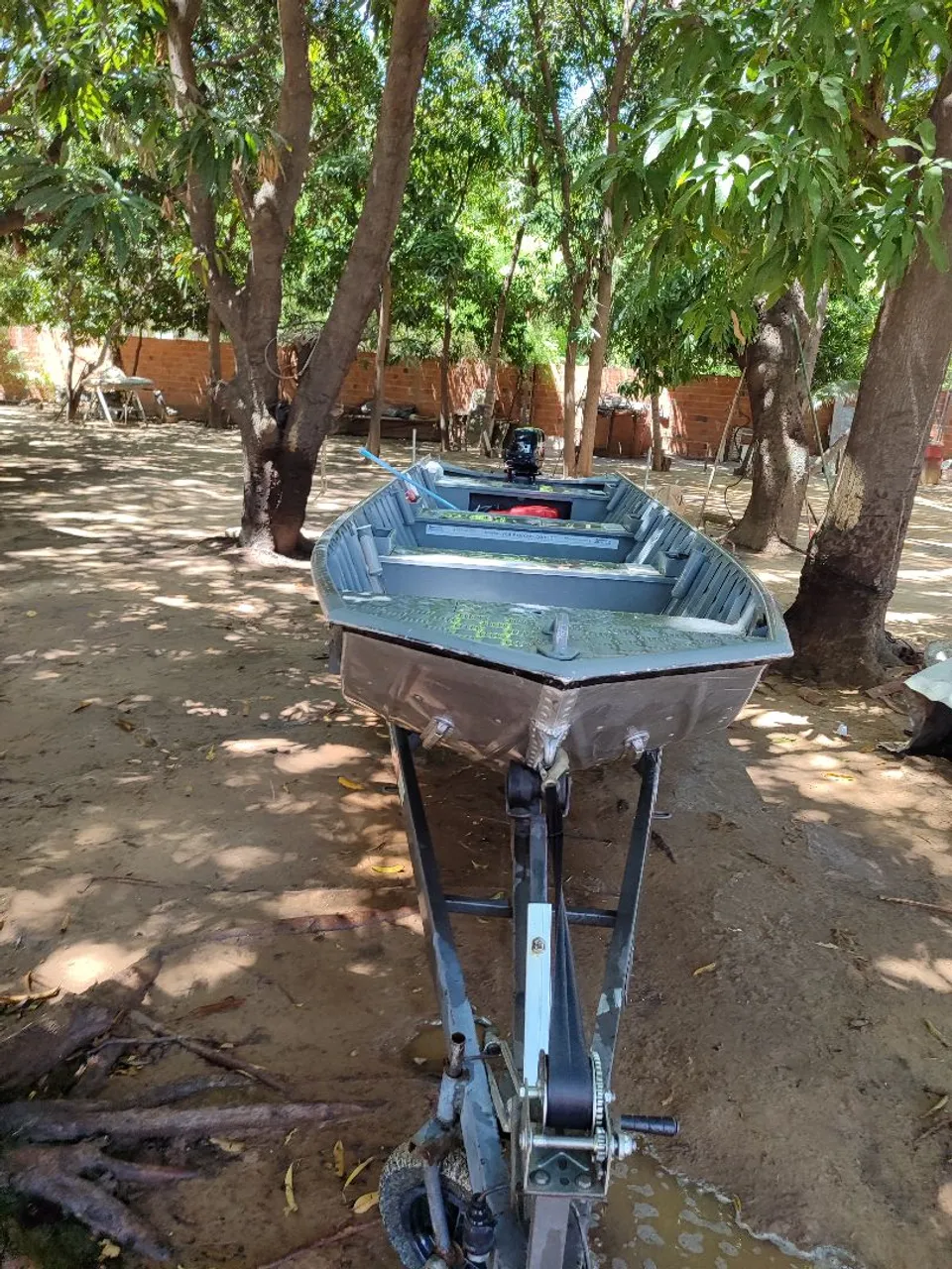 Barco semi chato