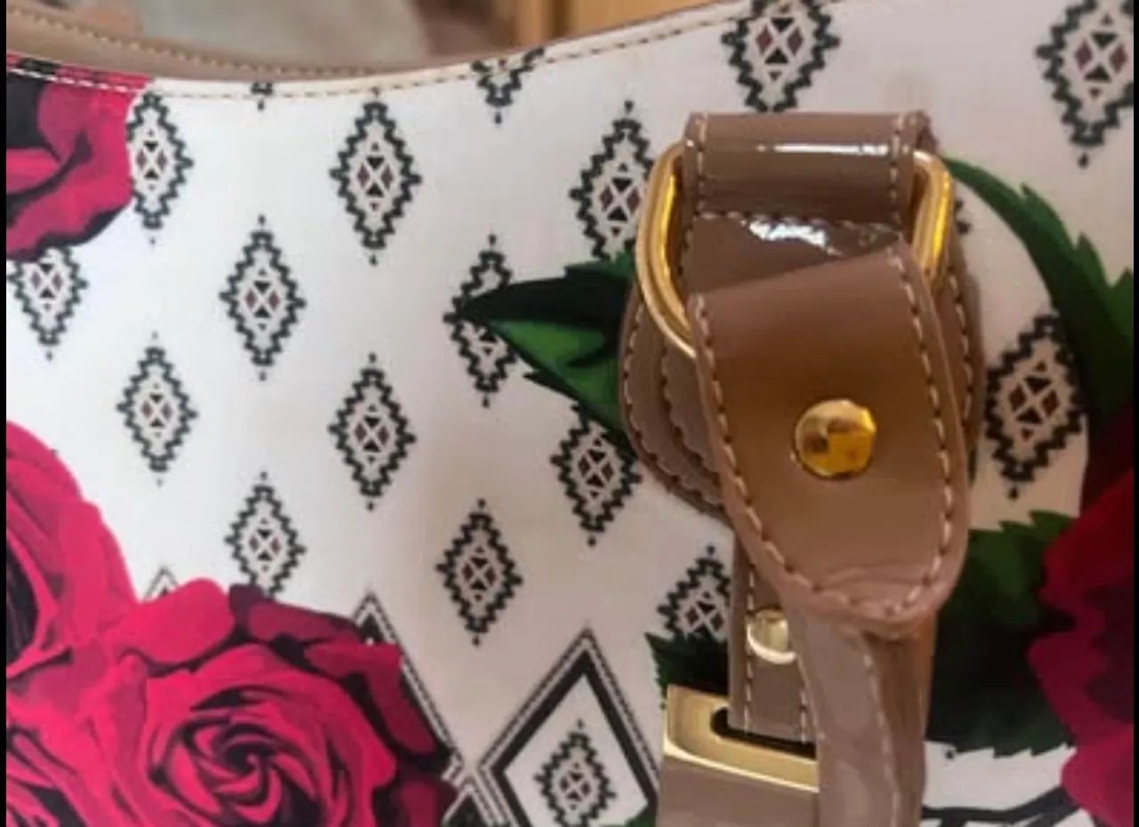 Bolsa de Ombro Floral Carmen Steffens - Foto 2