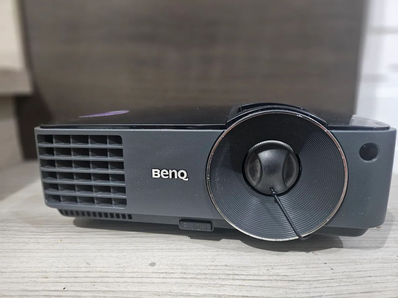 Projetor para Filmes/Apresentações Benq MS502 100-240V  - Foto 3