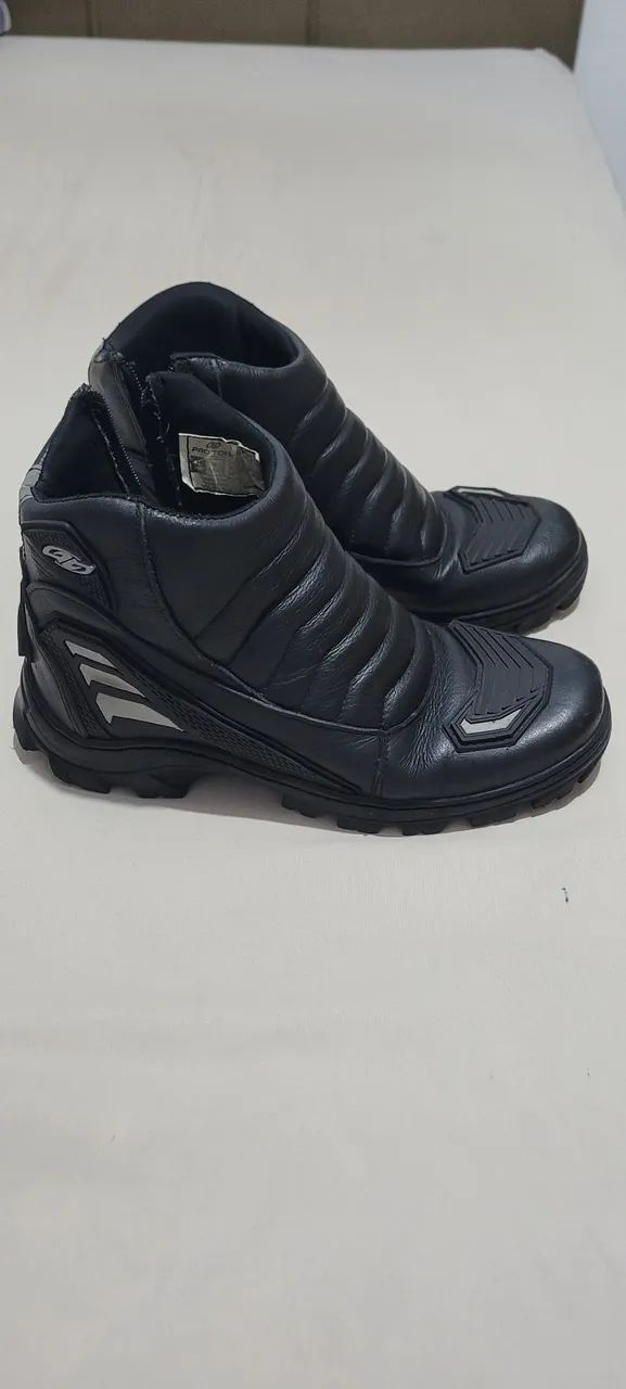Bota motociclista.