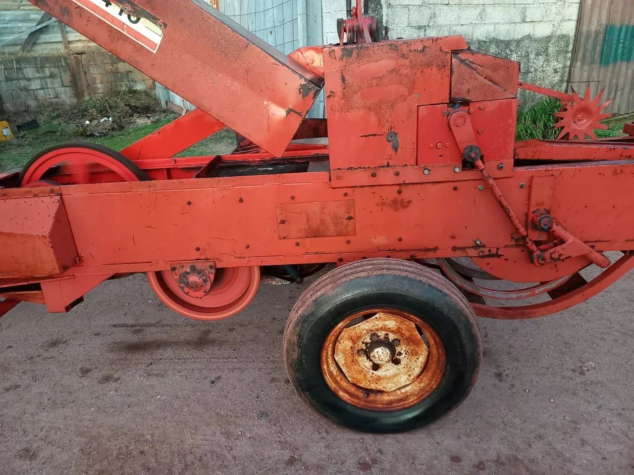 Enfardadeira de feno Menegaz - Foto 6