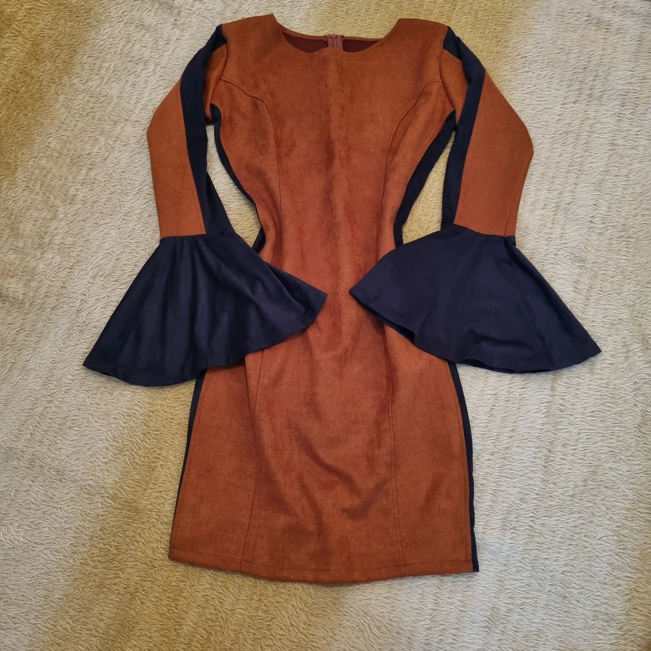 vestido caramelo de suede