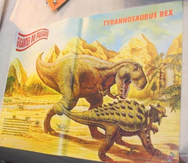 Dinossauros ! Descubra os Gigantes do Mundo Pré - Histórico