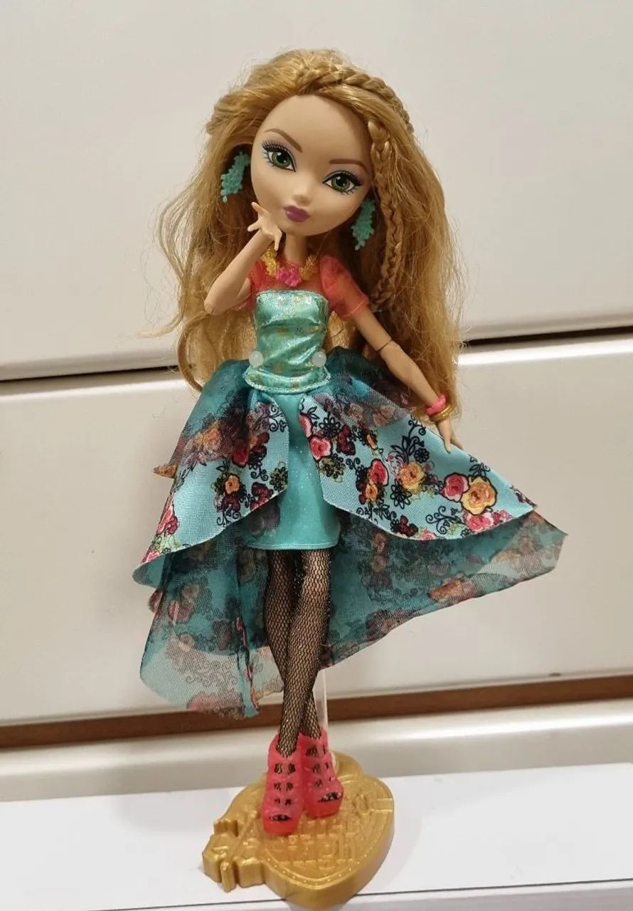 Ever After High Ashlynn Ella Outfits Ashlynn Ella Legacy Day