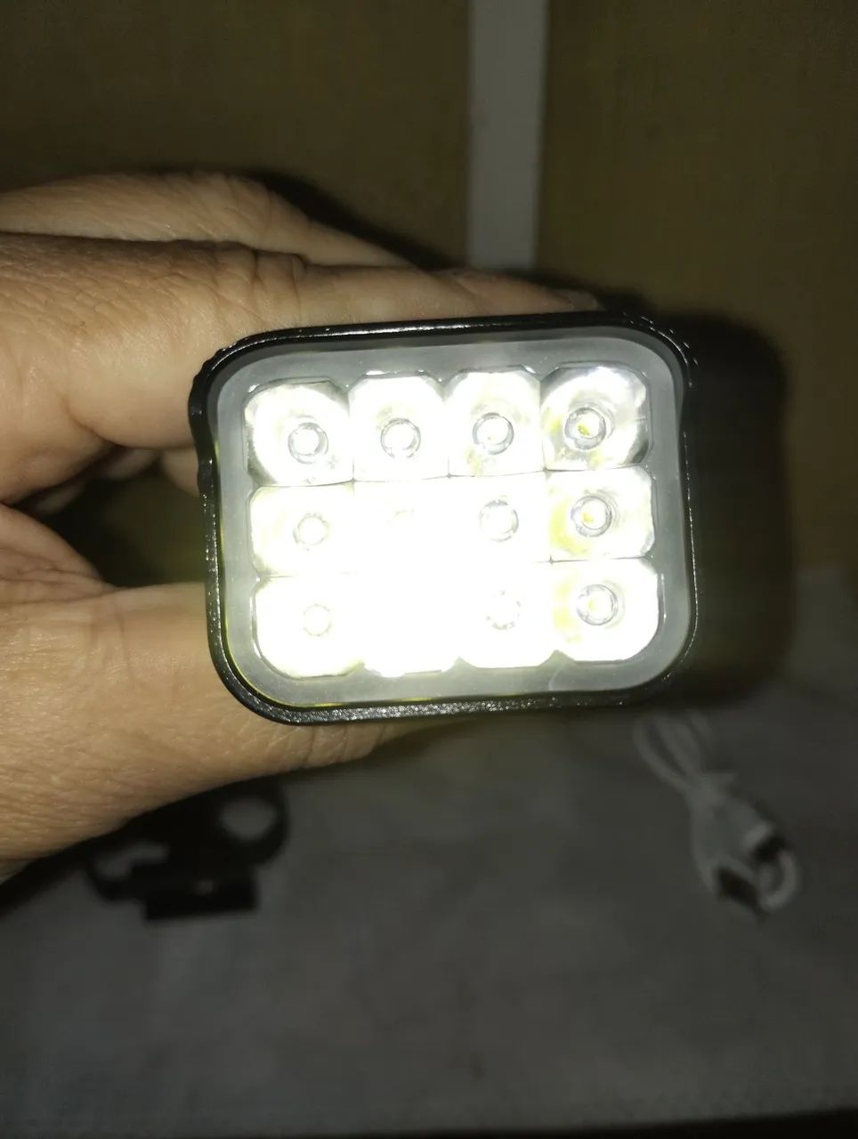 Lanterna 12 LEDs 10.000 lumens - Foto 3
