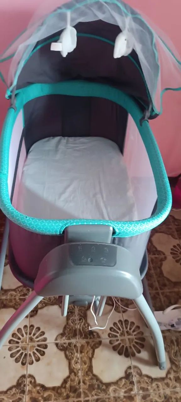 Berço portátil mastela com balanço e mosquiteiro - Foto 4