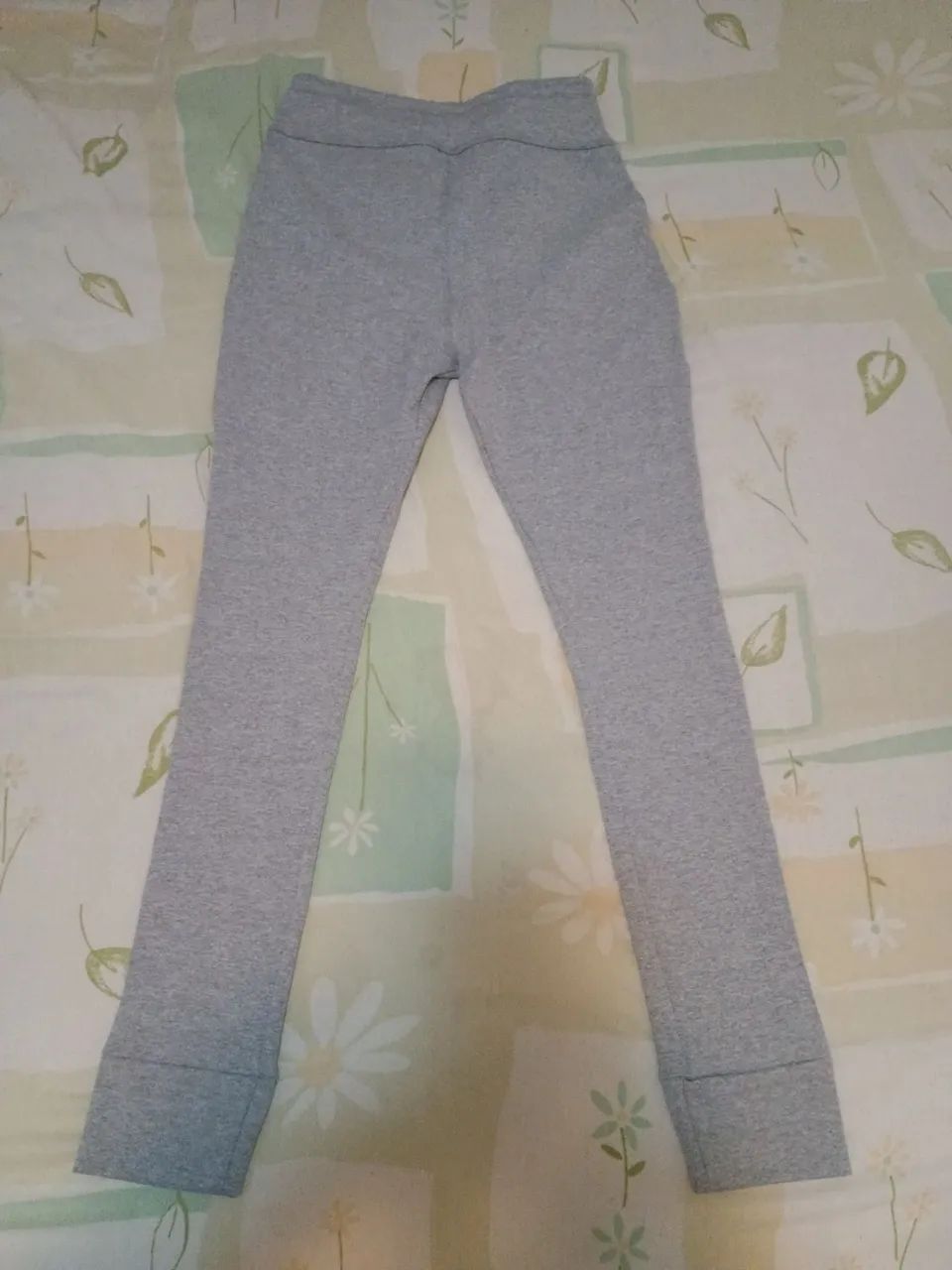 Calça feminina nova Tam P - Foto 2