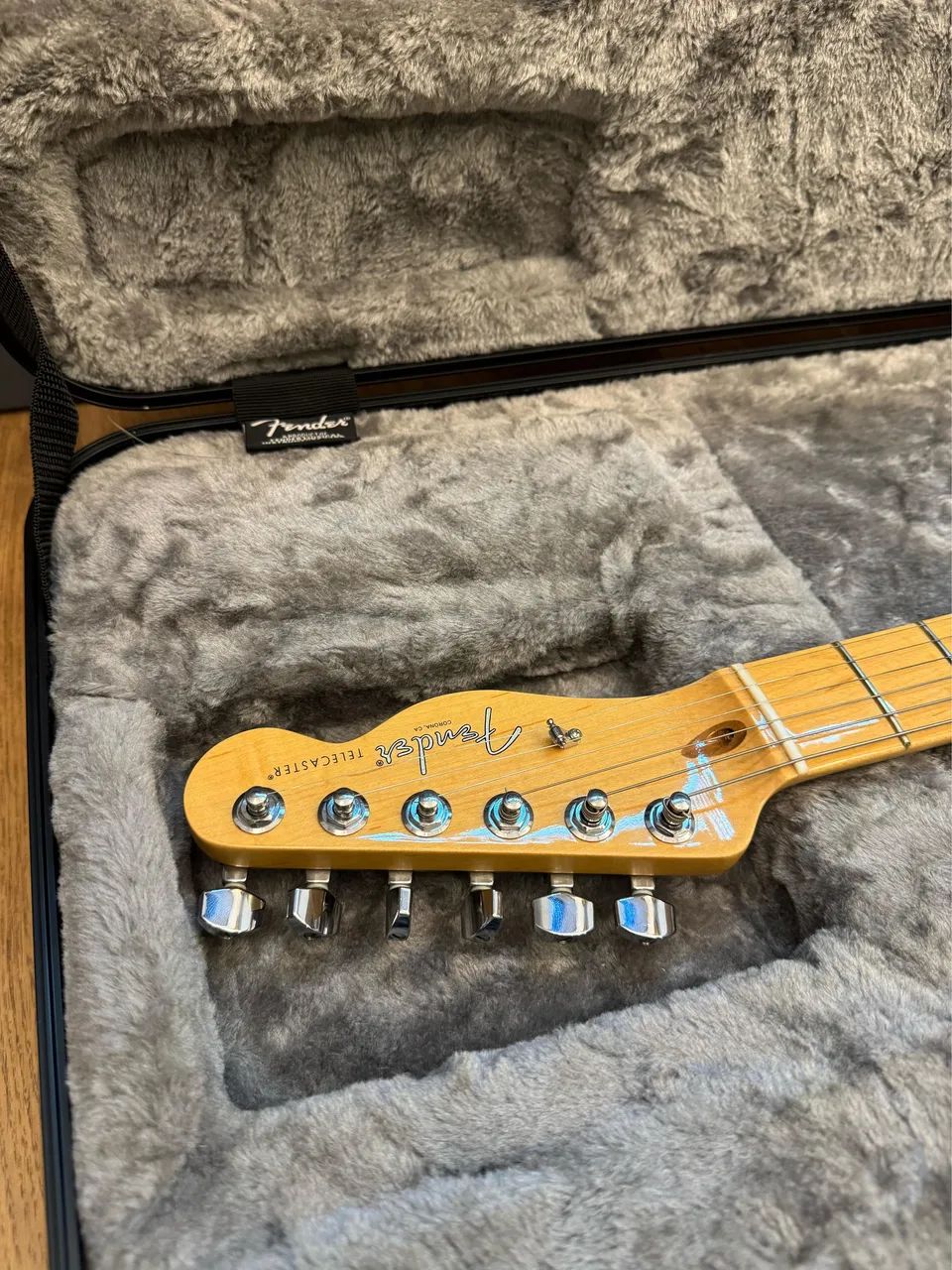 Fender American Professional - Instrumentos musicais - Itália, São