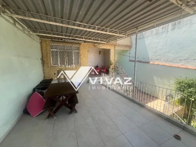 Excelente Casa Frente de Rua com 04 Quartos Varandão Piscina e Área Gourmet - Foto 3