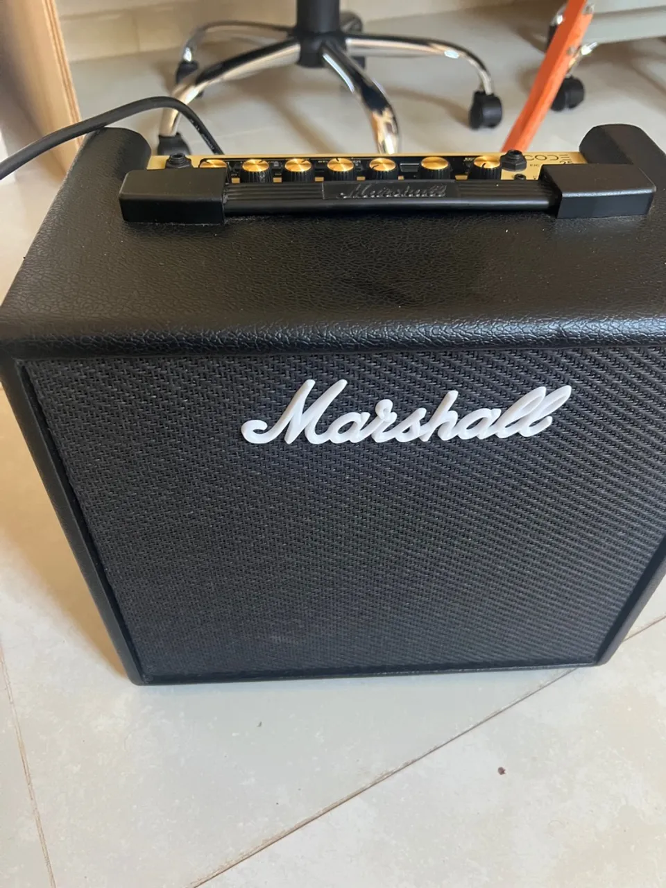 Amplificador Marshall CODE 25