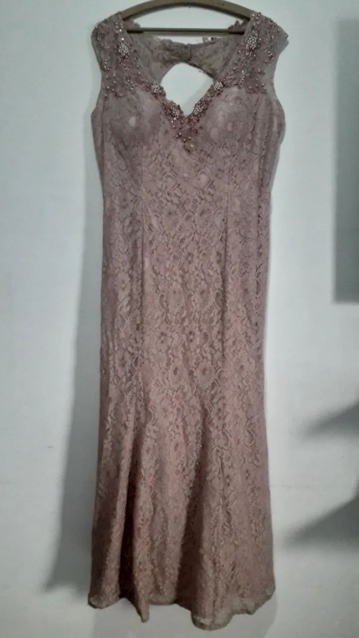 VENDO LINDO VESTIDO DE RENDA ROSE - Foto 4