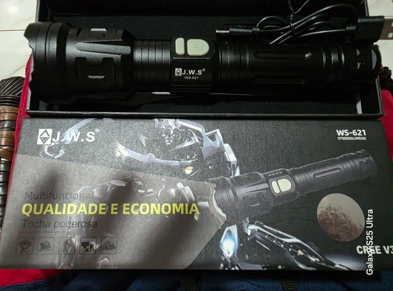 Lanterna Tática de Led