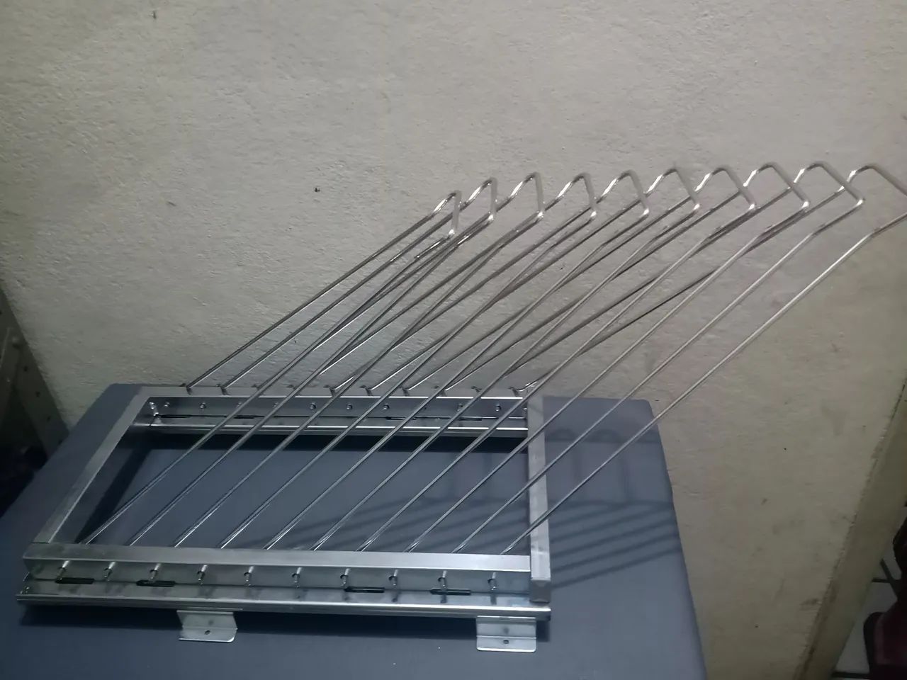 Varal retrátil de aço inox para roupas - Foto 2