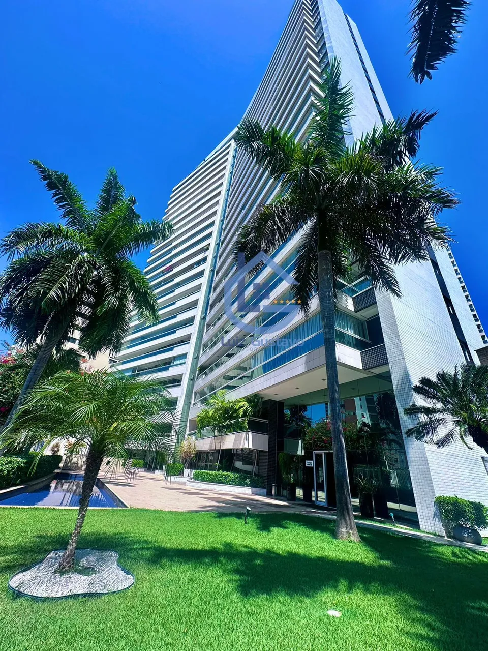 Condomínio Reserva Stella Maris cobertura duplex 415 m com 4 quartos em Meireles - Fortale