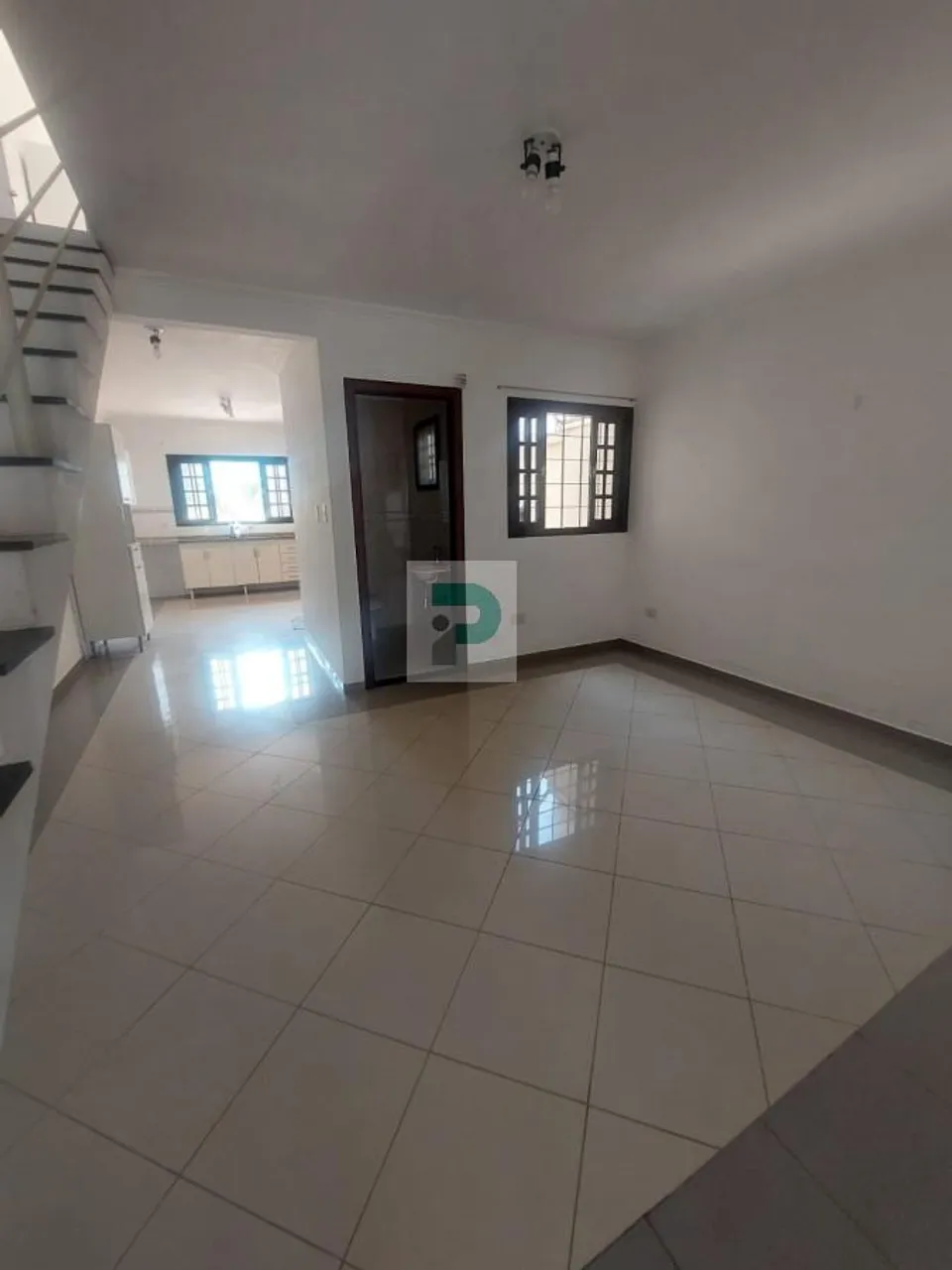 Sobrado para Venda em Mogi das Cruzes, Vila Suíssa, 3 dormitórios, 1 suíte, 3 banheiros