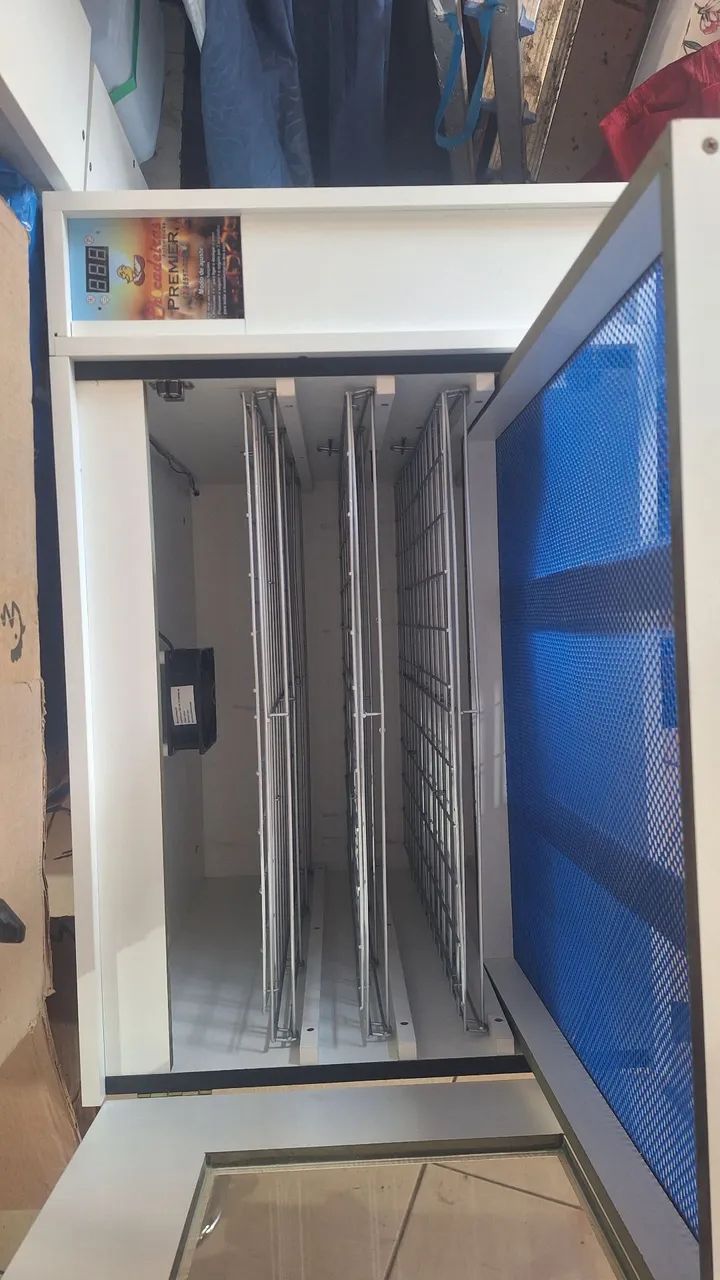 Chocadeira automática 360,ovos com nascedouro  - Foto 2