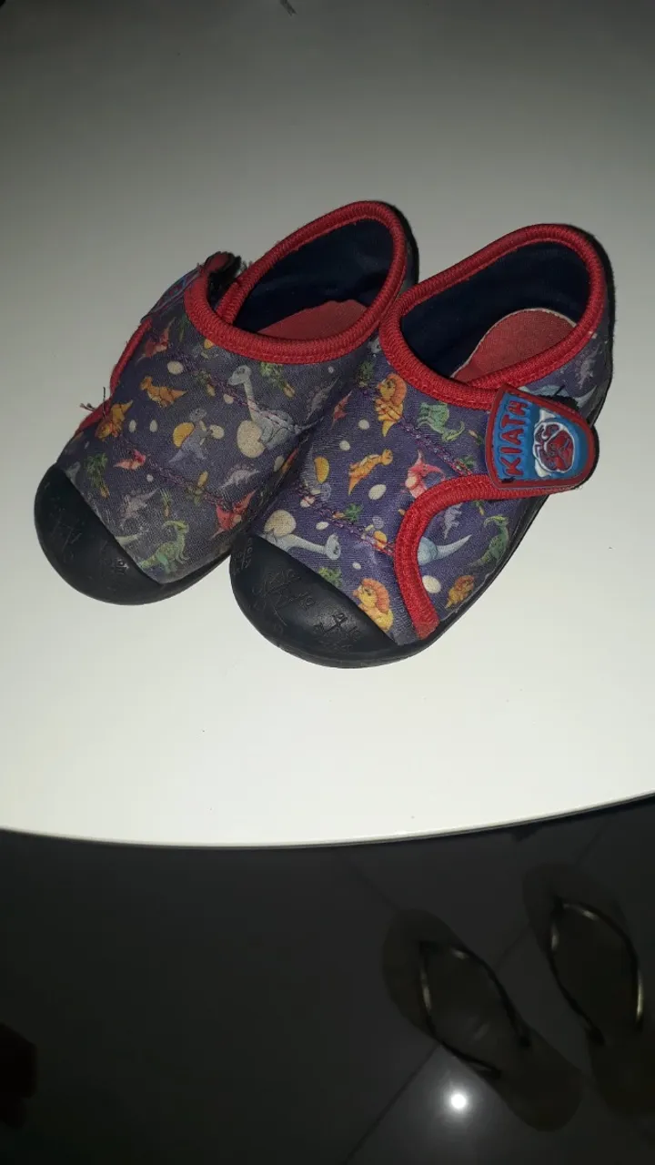 Sapatos infantis 2 anos metade preço 