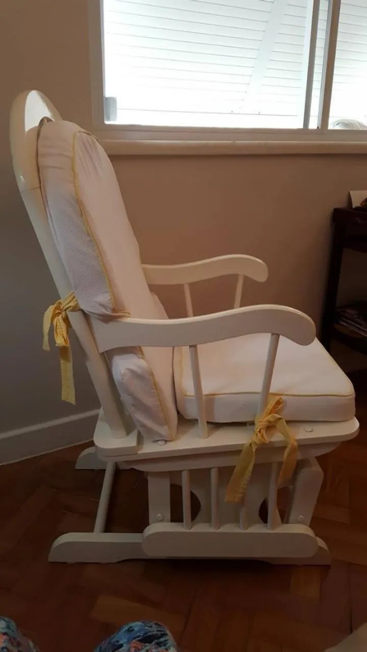 CADEIRA DE AMAMENTAR - Foto 2