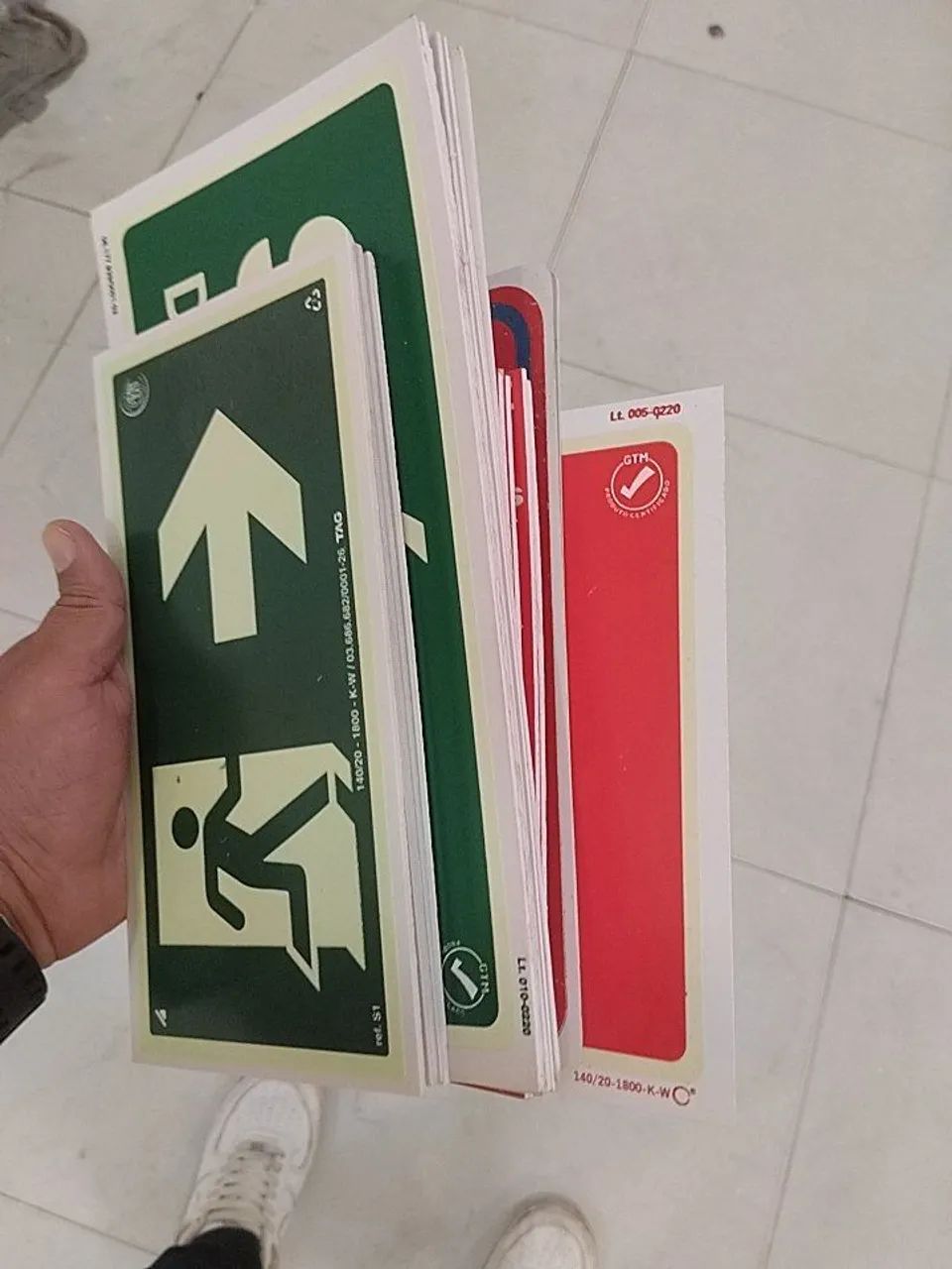 Placas de sinalização fotoluminescentes - Foto 5